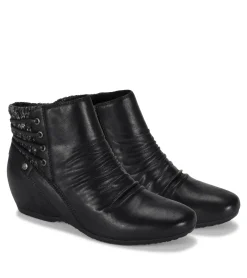New Peanut Bootie Booties