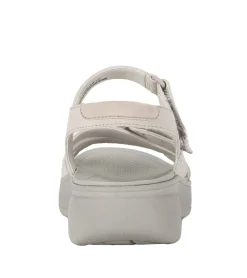 New Tracey Sandal Rebound Sandals
